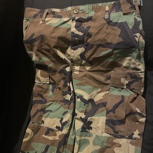 camo cargos